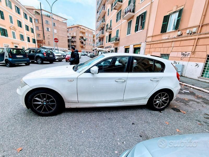 Usata BMW 116 116 CV (85 kW) 2010 Bianco Utilitaria