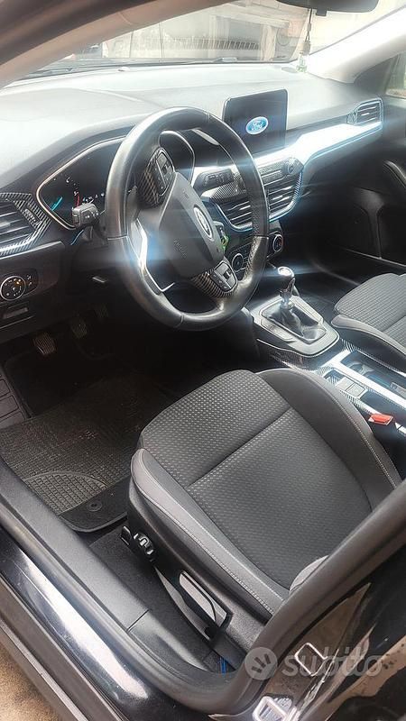 Usata Ford Focus 75 CV (55 kW) 2019 Nero Station wagon