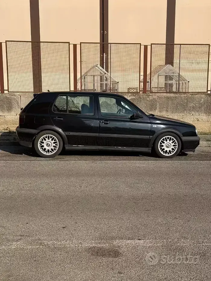 Usata VW Golf III GT 101 CV (74 kW) 1996 Nero Berlina