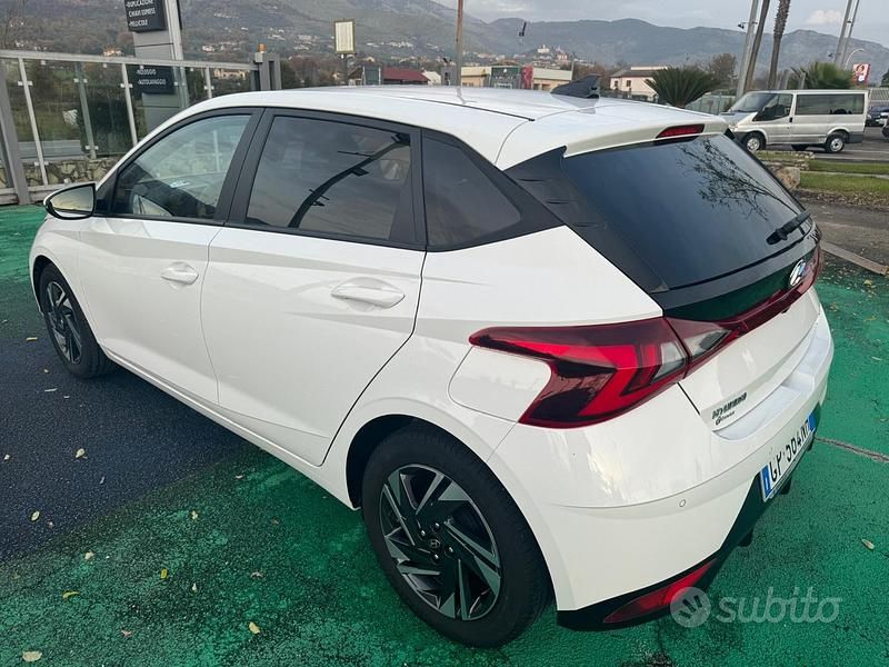 Usata Hyundai i20 84 CV (61 kW) 2023 Bianco Berlina