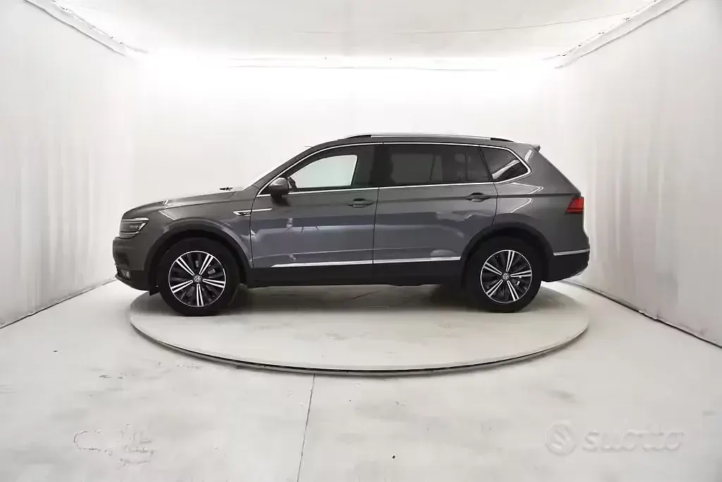 Usata VW Tiguan Allspace Advance 150 CV (110 kW) 2018 Platinum grey SUV