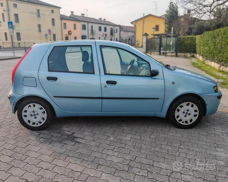 Usata Fiat Punto 2000 Blu Utilitaria