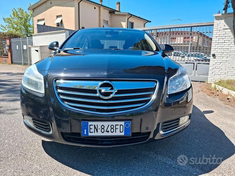 Usata Opel Insignia Cosmo 160 CV (117 kW) 2013 Nero Berlina