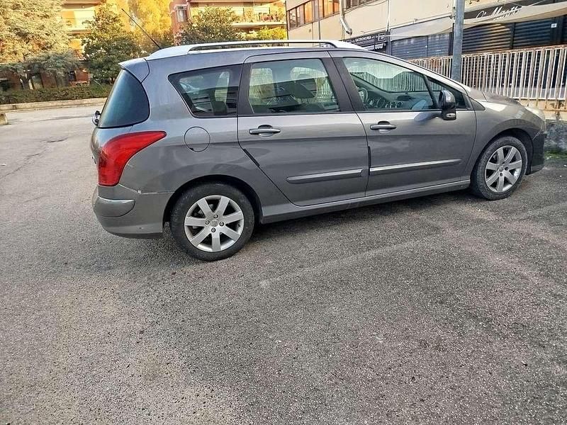 Grigio Usata 2008 Peugeot 308 Station wagon | 2400 € (Super prezzo) - Immagine 1/4