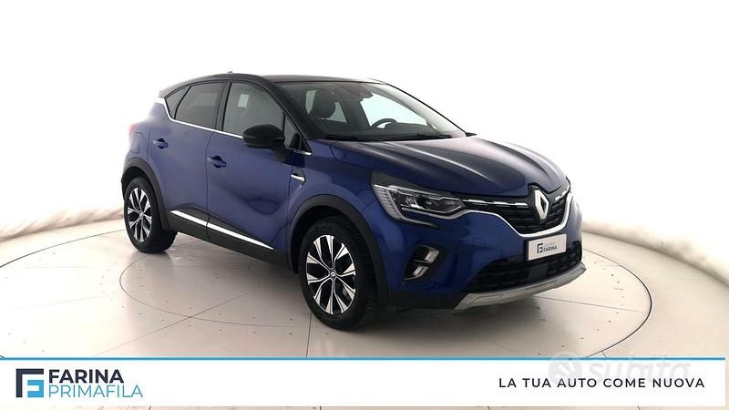 Usata Renault Captur Techno 91 CV (66 kW) 2024 Blu iron / tetto nero SUV