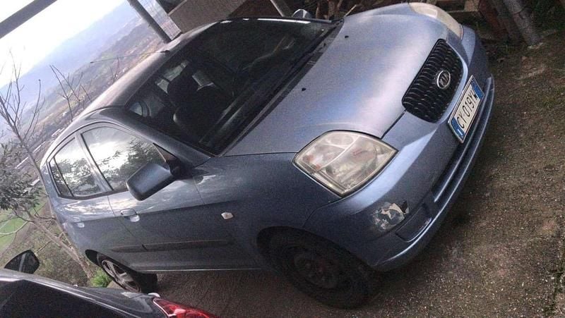 Usata Kia Picanto LX 60 CV (44 kW) 2005 Blu/azzurro Utilitaria