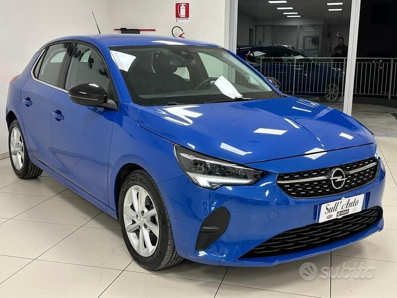 Usata Opel Corsa Elegance 101 CV (74 kW) 2022 Blu/azzurro Berlina