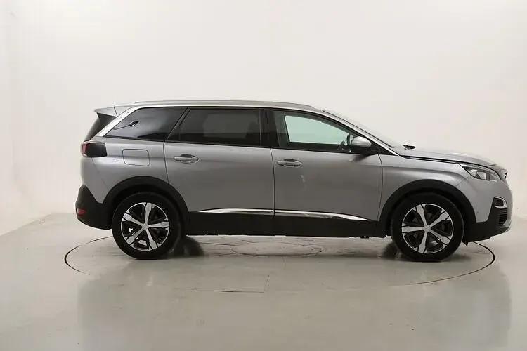 Usata Peugeot 5008 Allure 131 CV (96 kW) 2020 Argento SUV