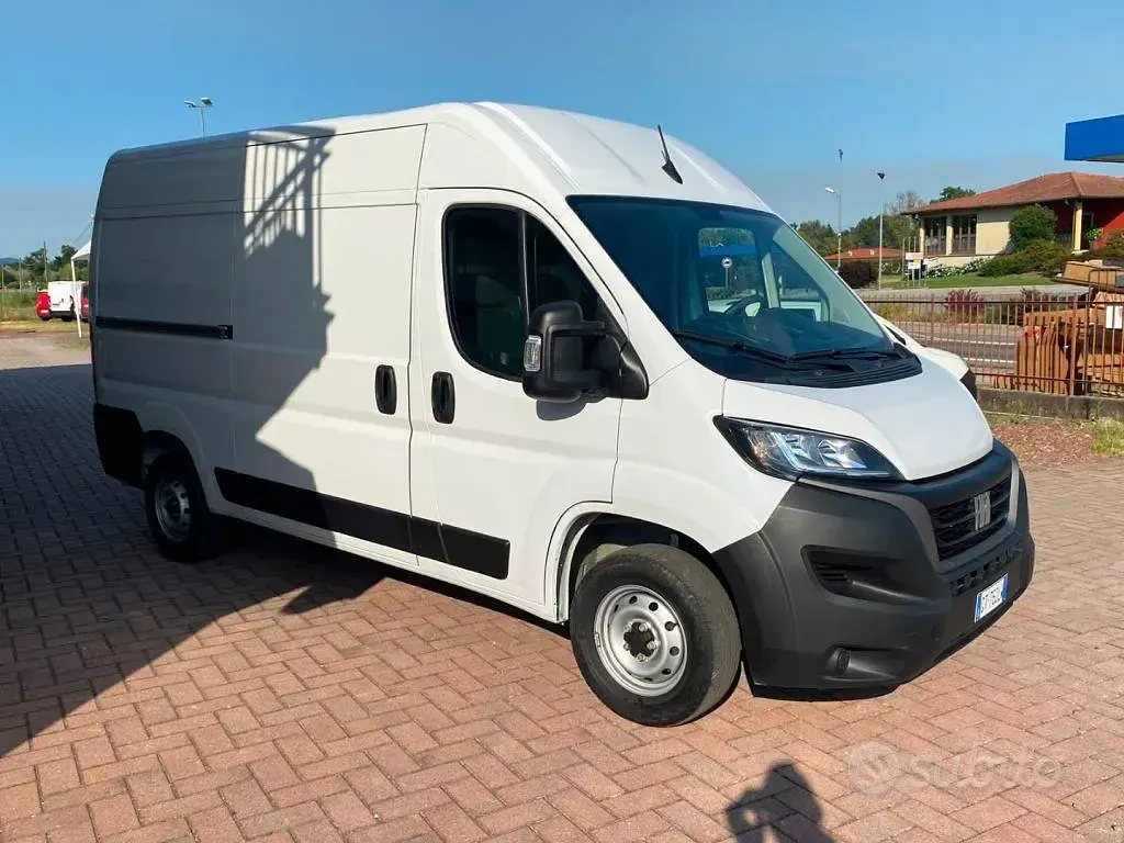 Usata Fiat Ducato 33 140 CV (102 kW) 2024 Bianco Furgone