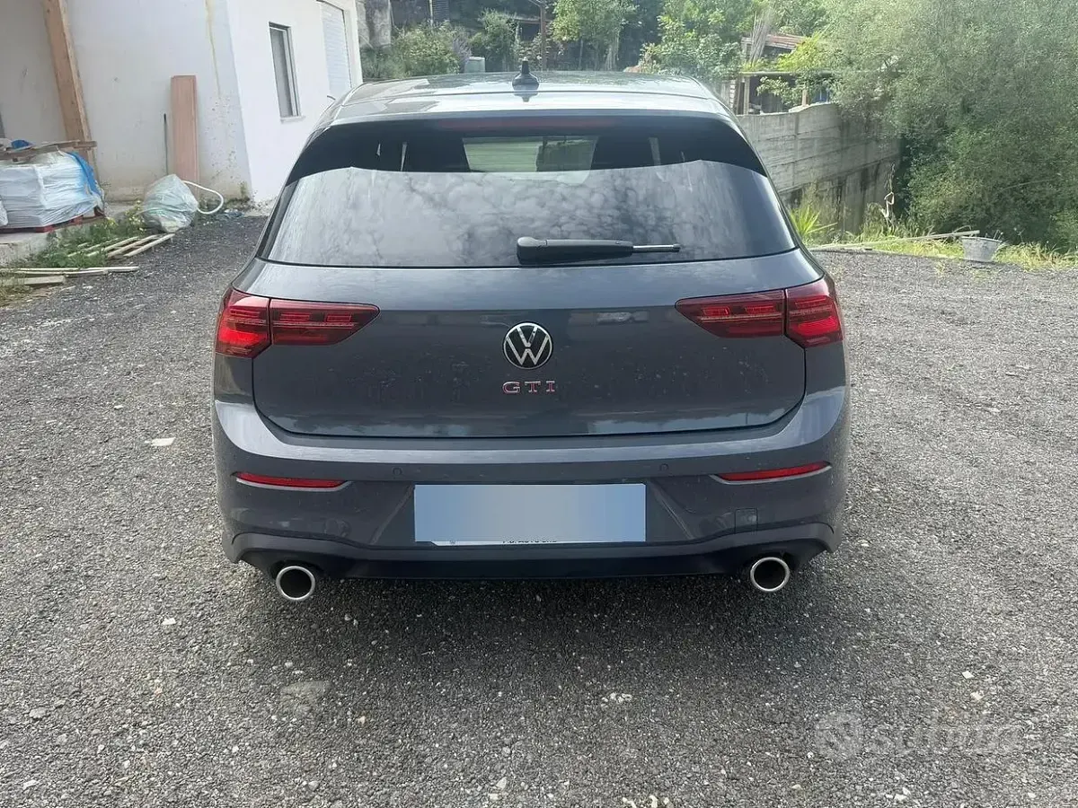 Usata VW Golf VIII 245 CV (180 kW) 2021 Grigio Berlina