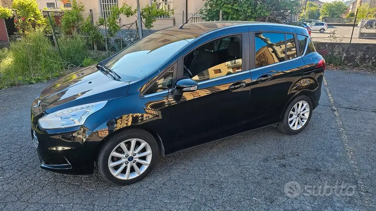 Usata Ford B-MAX 95 CV (69 kW) 2014 Nero Monovolume