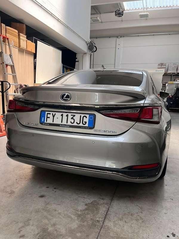Usata Lexus ES300 178 CV (130 kW) 2019 Berlina