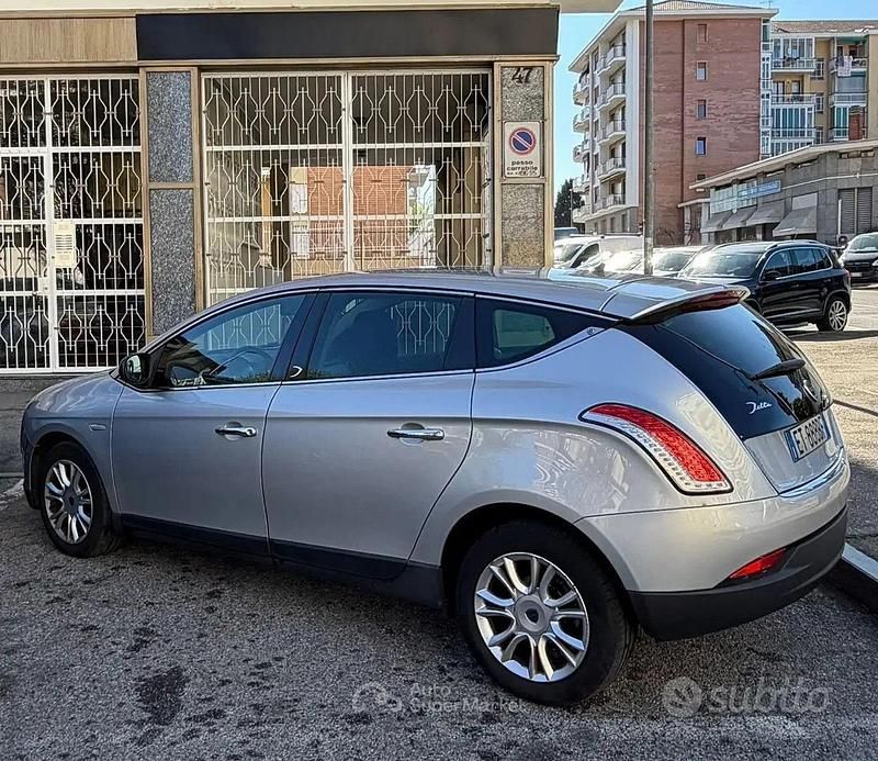 Usata Lancia Delta Gold 120 CV (88 kW) 2013 Other Utilitaria
