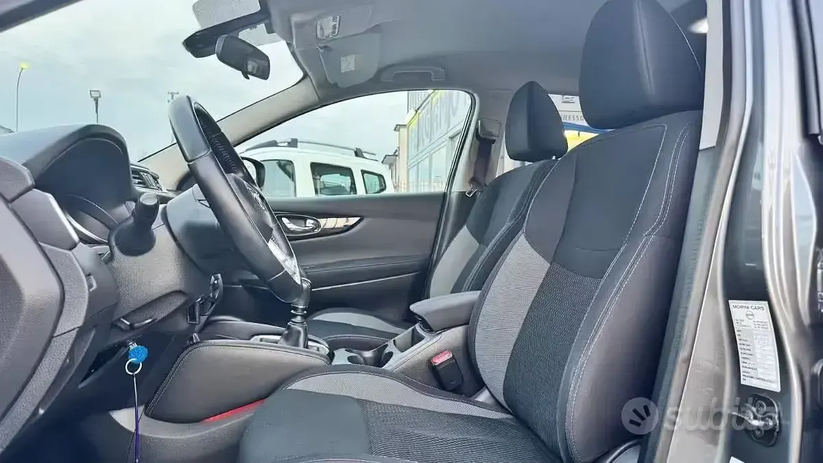 Usata Nissan Qashqai 116 CV (85 kW) 2018 Grigio SUV