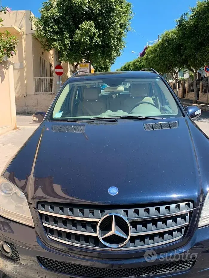Usata Mercedes ML280 190 CV (139 kW) 2006 Blu SUV