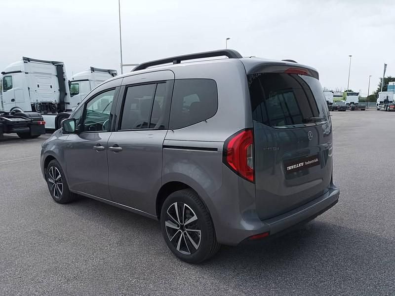 Nuova Mercedes T180 116 CV (85 kW) 2026 Grigio Monovolume