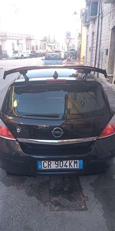 Usata Opel Astra GTC Sport 150 CV (110 kW) 2005 Nero Berlina