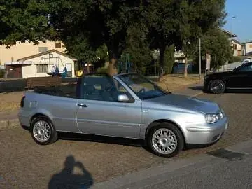 Usata VW Golf Highline 116 CV (85 kW) 2002 Grigio Cabrio