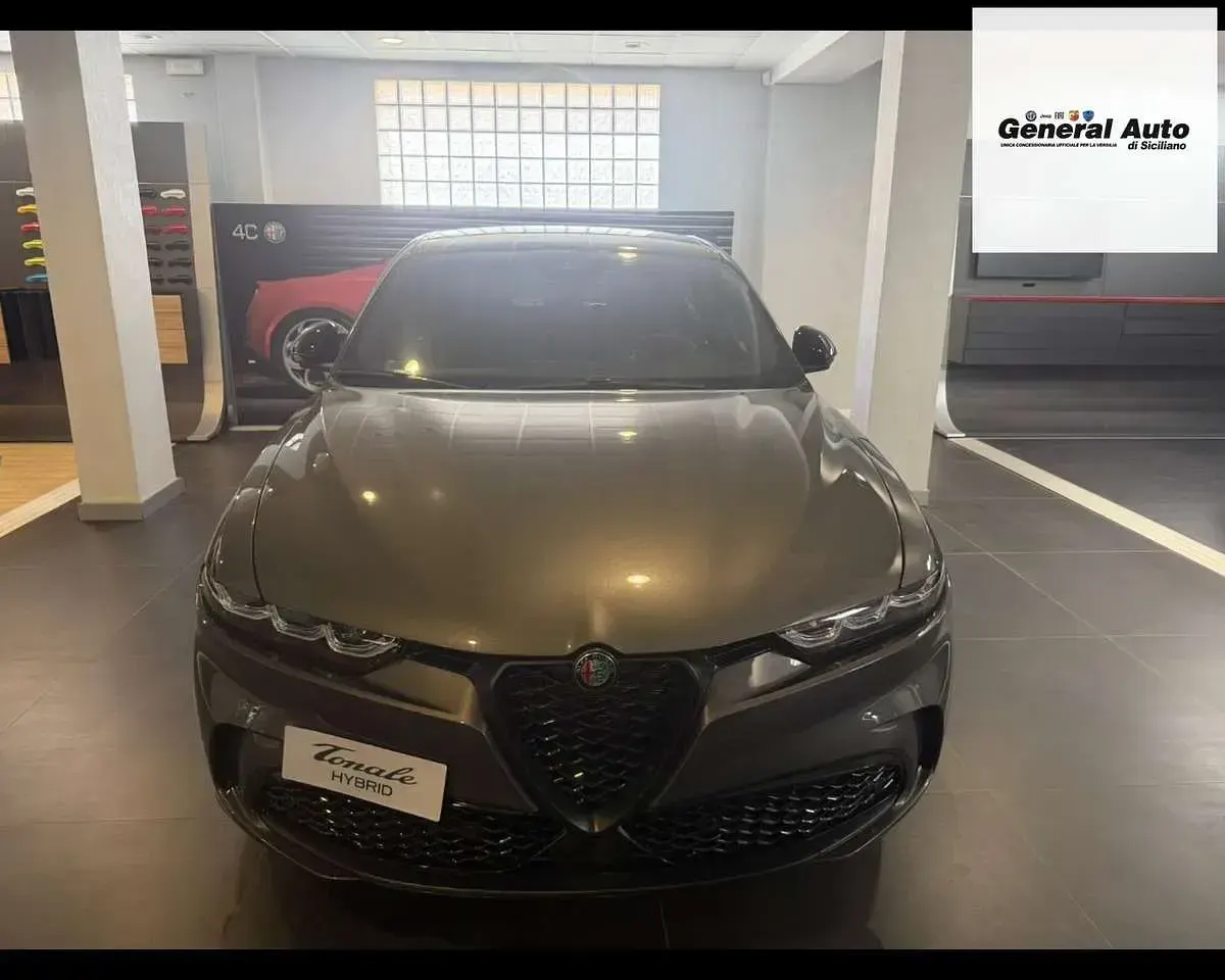 Nuova Alfa Romeo Tonale Veloce 160 CV (117 kW) 2026 Argento SUV