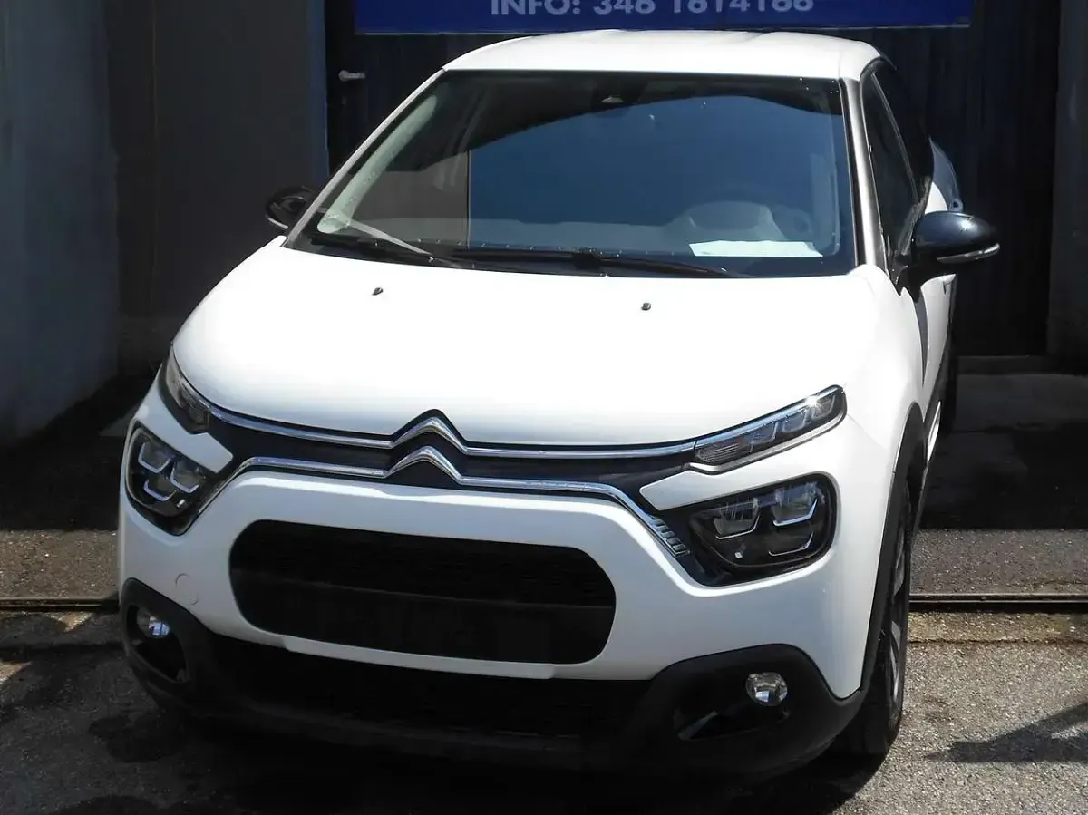 Usata Citroën C3 110 CV (80 kW) 2024 Bianco Berlina