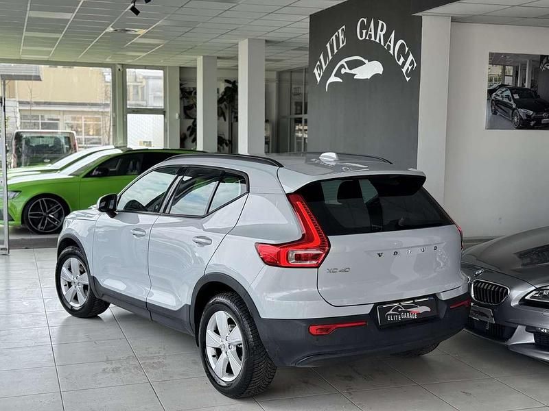 Usata Volvo XC40 Momentum 129 CV (94 kW) 2020 Grigio SUV