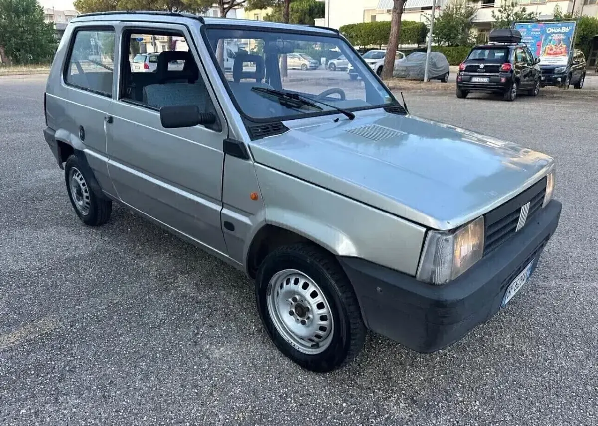 Usata Fiat Panda 39 CV (28 kW) 1999 Argento Berlina