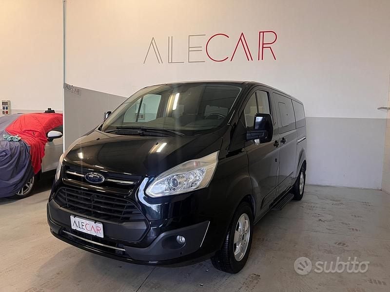 Nero Usata 2017 Ford Tourneo Custom Titanium Furgone | 21.900 € (Ottimo prezzo) - Immagine 1/4