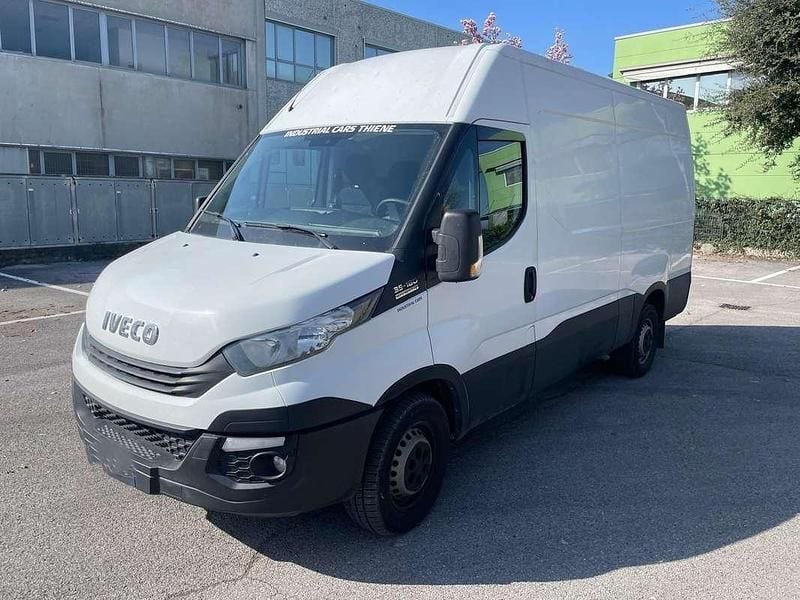 Usata Iveco Daily 156 CV (114 kW) 2017 Bianco Furgone