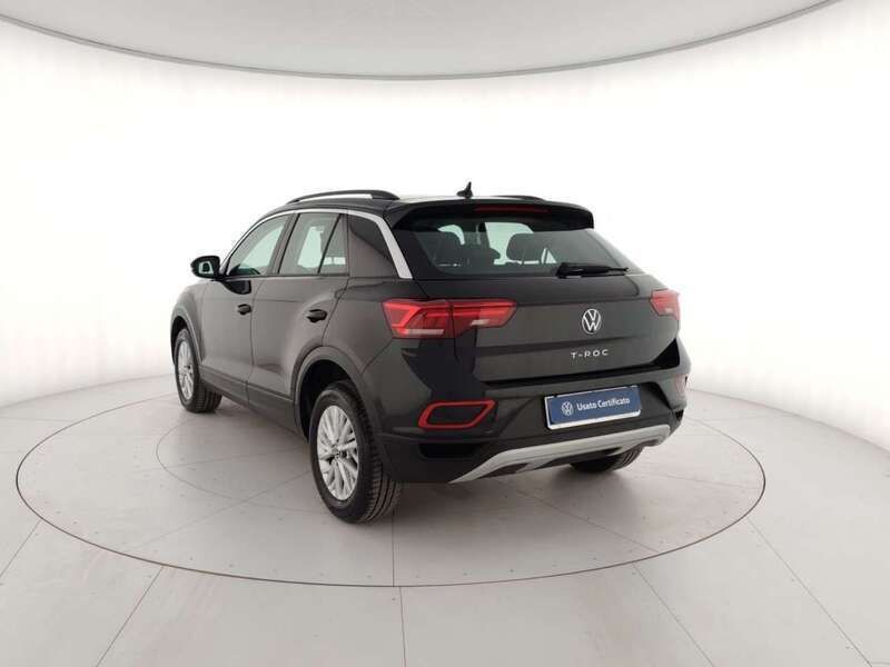 Usata VW T-Roc Life 150 CV (110 kW) 2024 Nero SUV