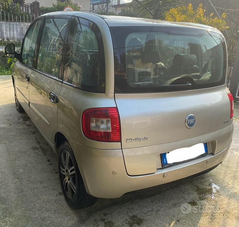 Usata Fiat Multipla Emotion 120 CV (88 kW) 2006 Monovolume