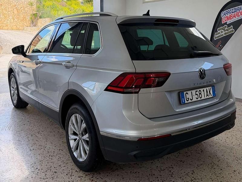 Usata VW Tiguan 150 CV (110 kW) 2022 Argento SUV