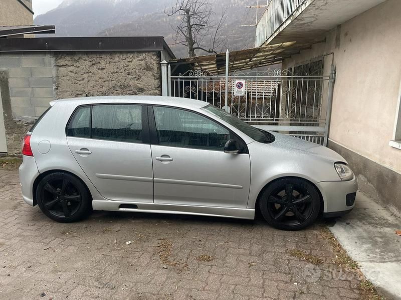 Usado VW Golf V 170 CV (125 kW) 2007 Gris Berlina