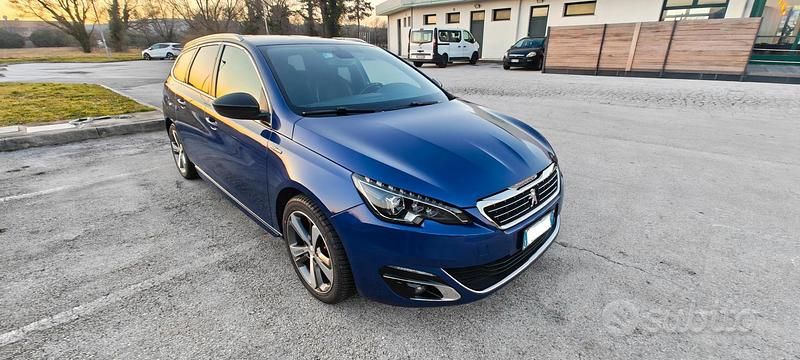 Usata Peugeot 308 GT-line 120 CV (88 kW) 2016 Blu Station wagon