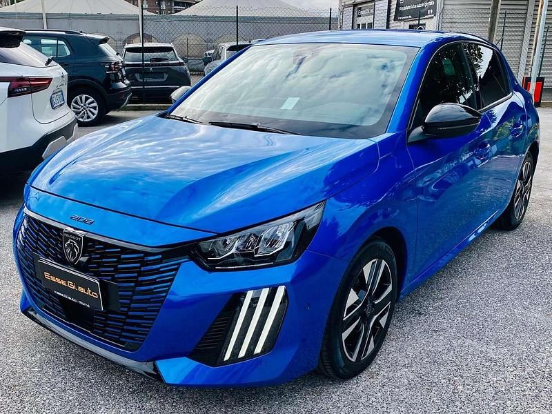 Usata Peugeot 208 Allure 101 CV (74 kW) 2024 Blu/azzurro Utilitaria