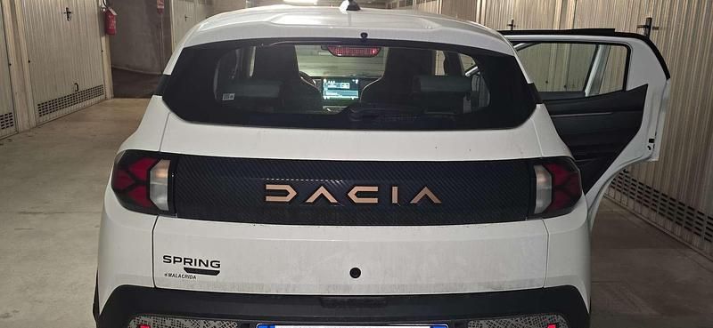 Usata Dacia Spring Expression 19 kW (26 CV) 2025 Bianco Utilitaria