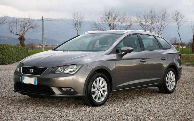 Grigio Usata 2015 Seat Leon ST Business Station wagon | 7950 € (Buon prezzo) - Immagine 1/4