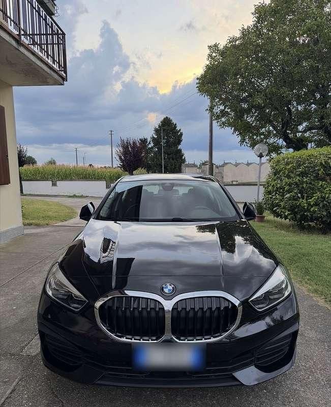 Usata 2021 BMW 116 Advantage Due volumi | 20.500 € (Buon prezzo) - Immagine 1/3