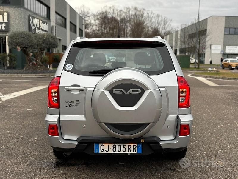 Usata EVO Evo 5 126 CV (92 kW) 2022 Grigio SUV