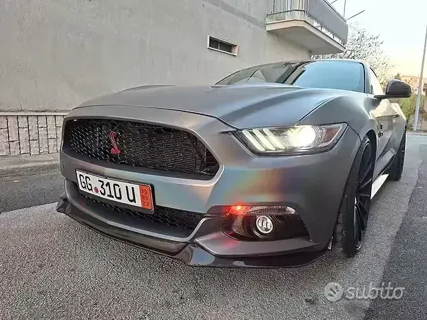 Usata Ford Mustang GT Fastback 421 CV (309 kW) 2016 Grigio Coupé