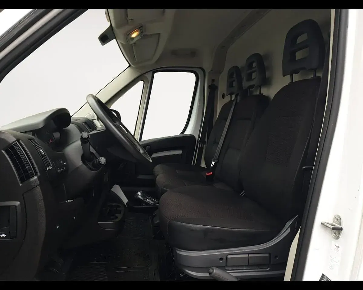 Usata Citroën Jumper 140 CV (102 kW) 2022 Bianco Monovolume
