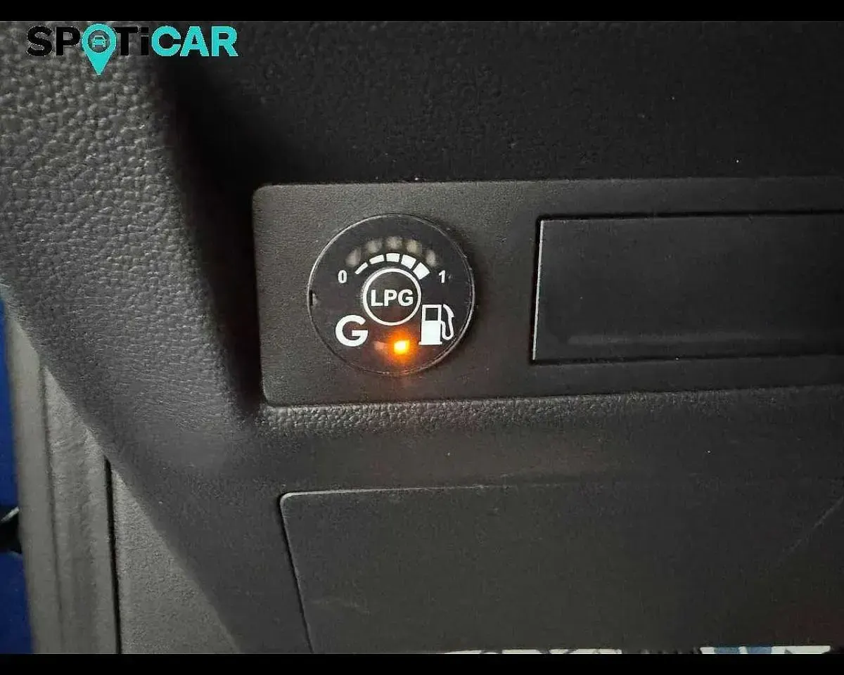 Usata Renault Captur Evolution 101 CV (74 kW) 2024 Blu/azzurro SUV