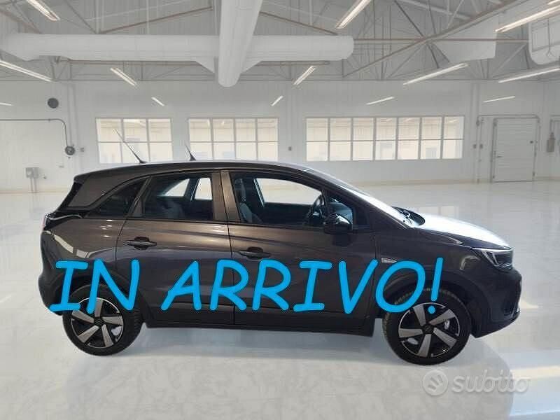 Usata Opel Crossland 110 CV (80 kW) 2023 Grigio SUV