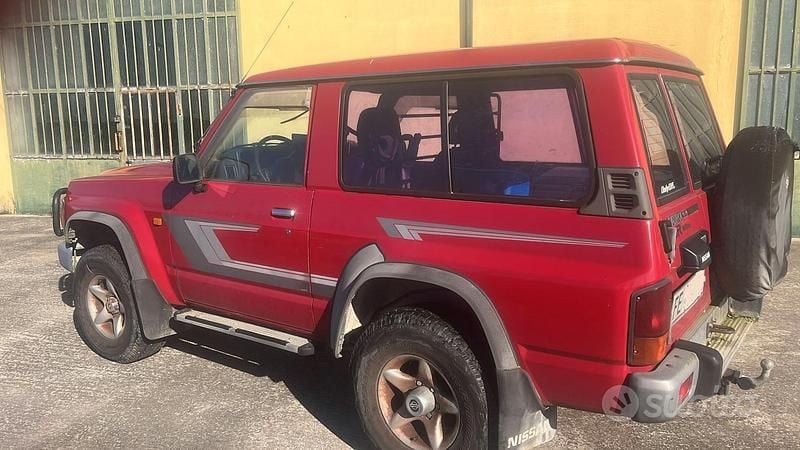 Usata Nissan Patrol 116 CV (85 kW) 1989 Rosso SUV