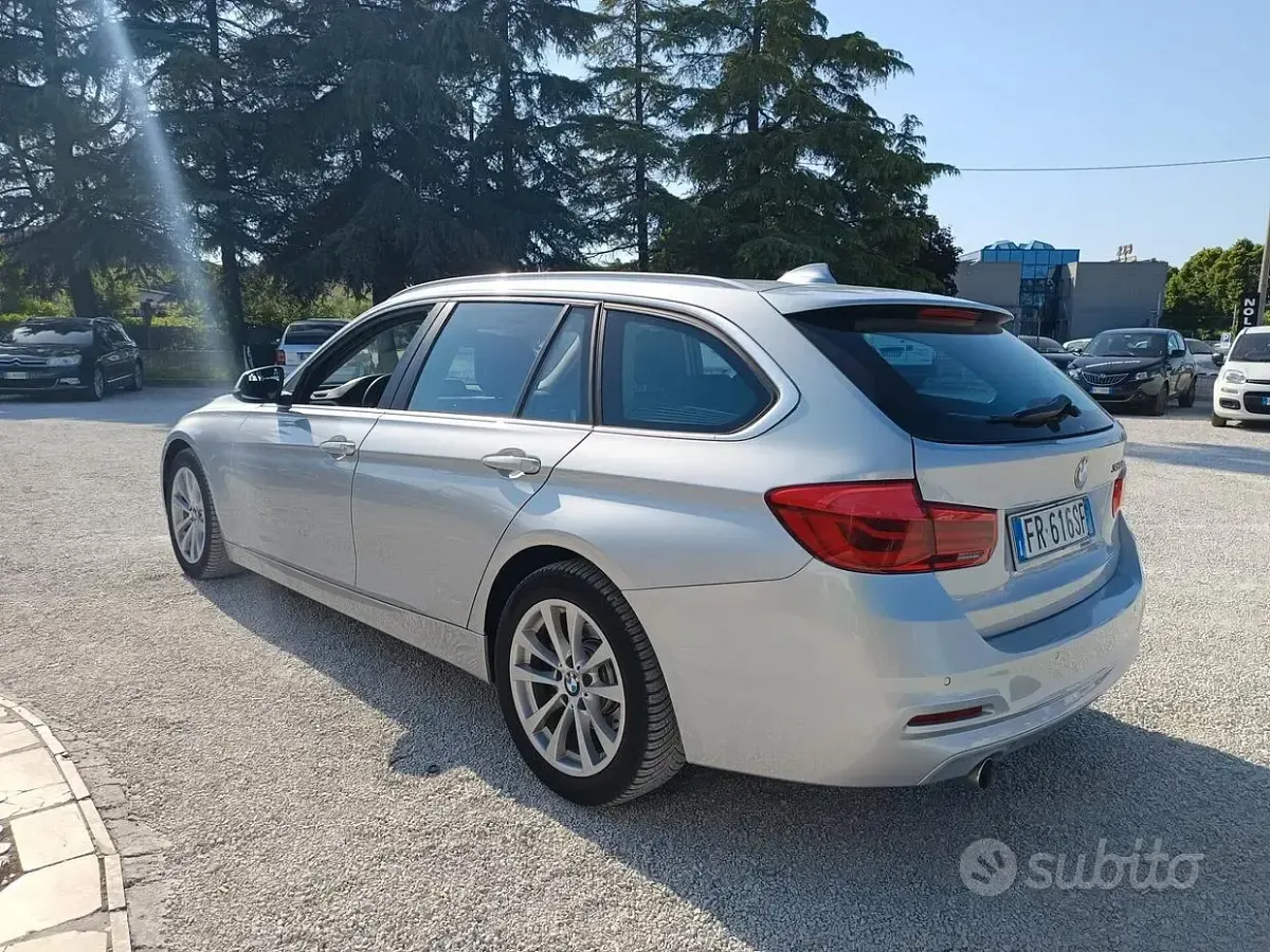 Usata BMW 318 Advantage 150 CV (110 kW) 2018 Grigio Station wagon