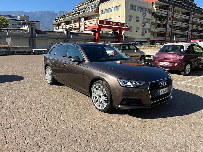 Usata Audi A4 Business Plus 190 CV (139 kW) 2017 Marrone Station wagon