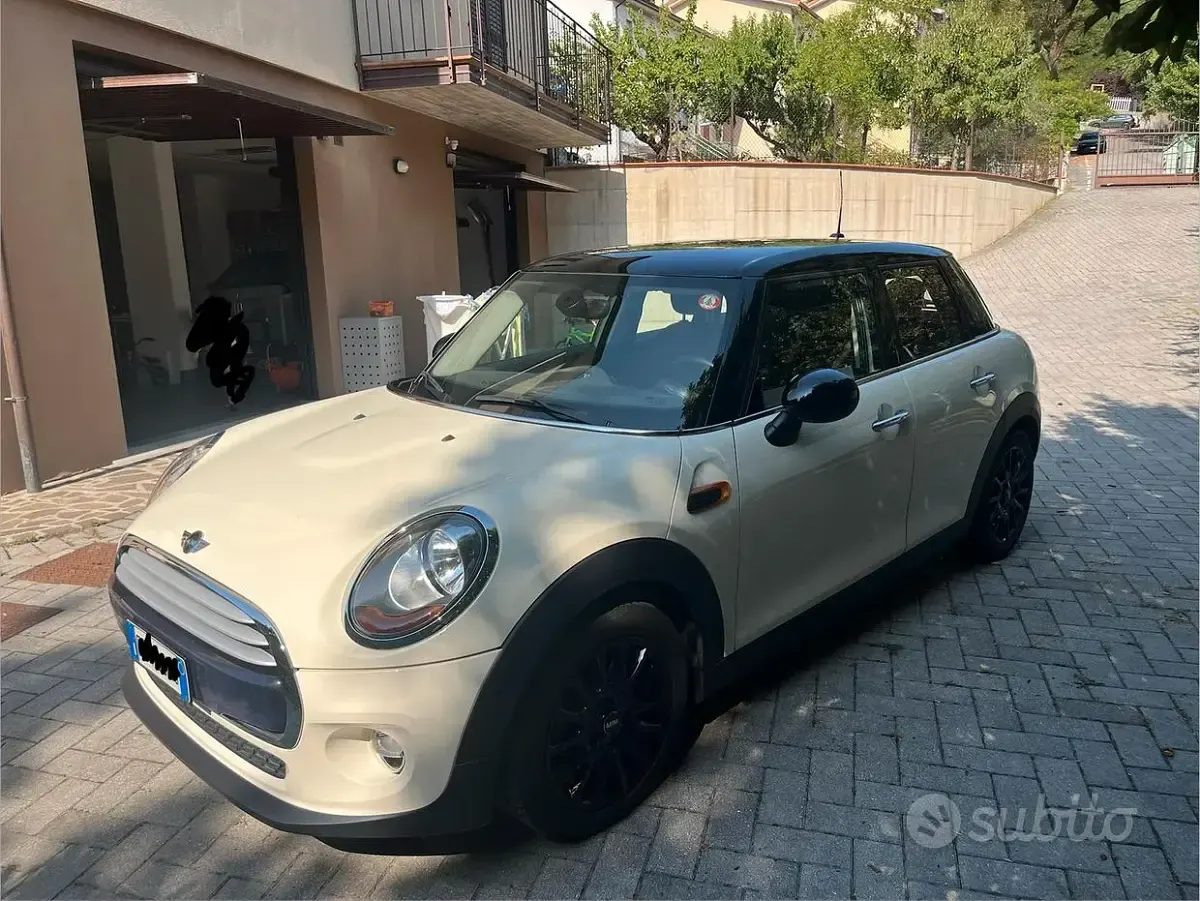 Usata Mini Cooper 116 CV (85 kW) 2015 Bianco Utilitaria