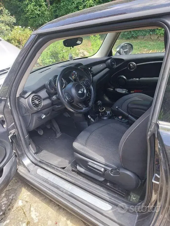 Usata Mini One D 95 CV (69 kW) 2016 Nero Utilitaria