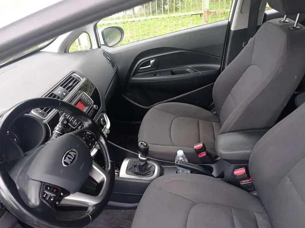 Usata Kia Rio 75 CV (55 kW) 2016 Utilitaria