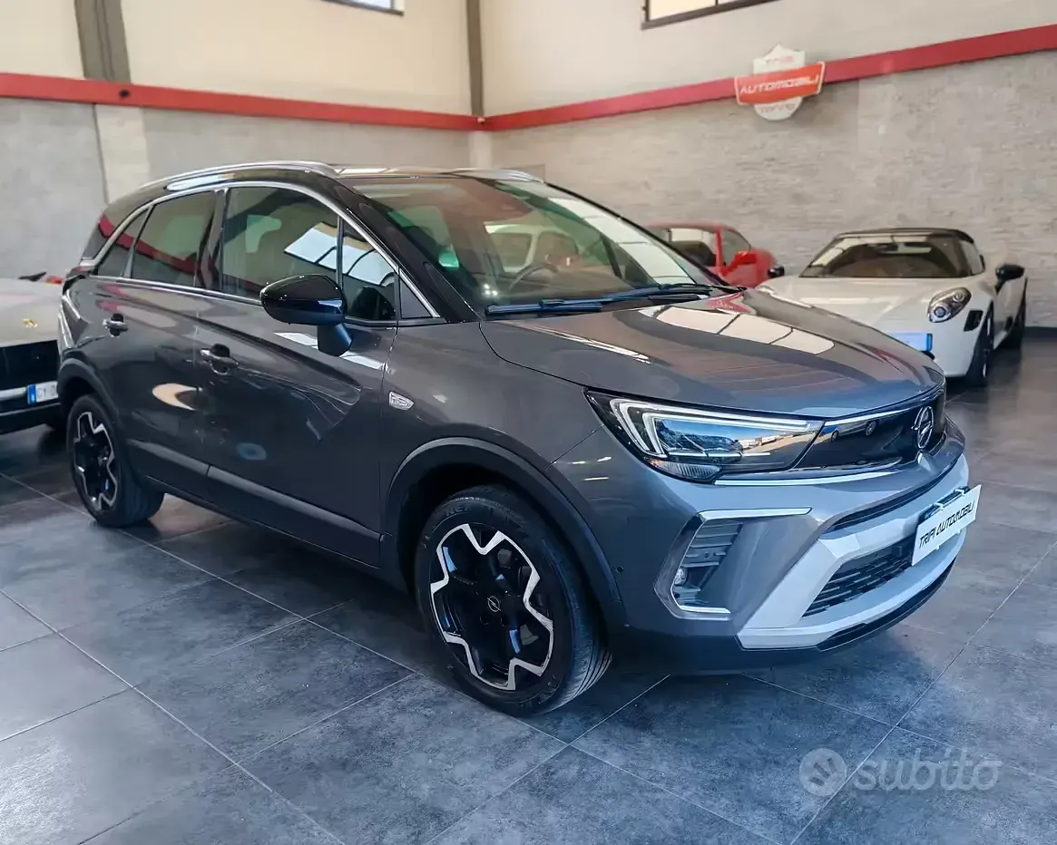 Usata Opel Crossland X Elegance 110 CV (80 kW) 2023 Grigio SUV