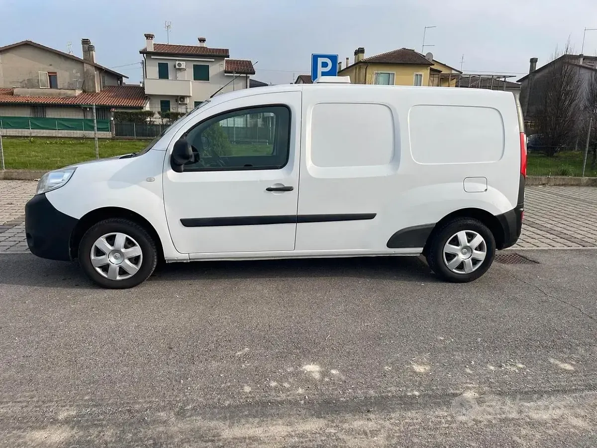 Usata Renault Kangoo Life 110 CV (80 kW) 2018 Bianco Monovolume